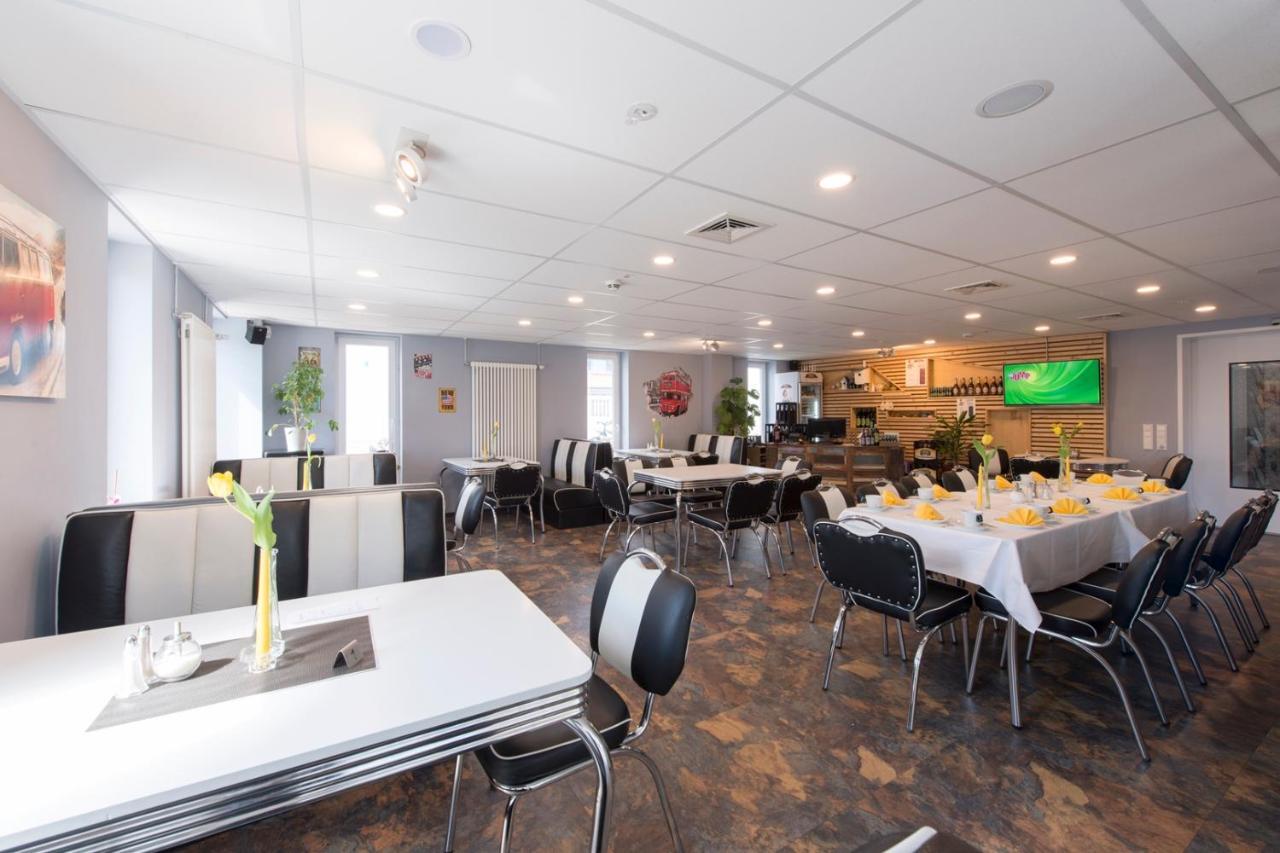 Cafe & Mehr Hotel Halle  Luaran gambar